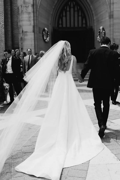 Fashion Ball Gown Strapless Satin Wedding Dress VK05060704