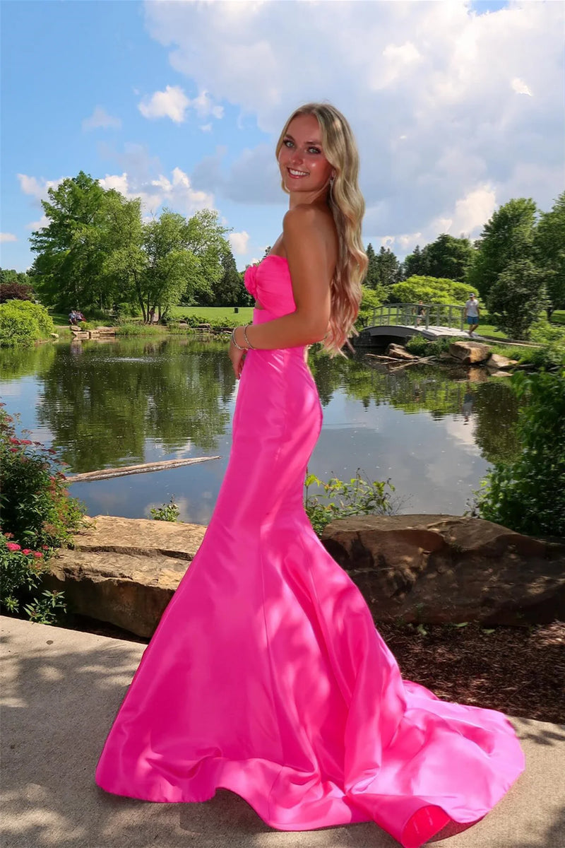 Classic Pink Sweetheart Mermaid Prom Dress with Slit & Beaded Lace Appliques