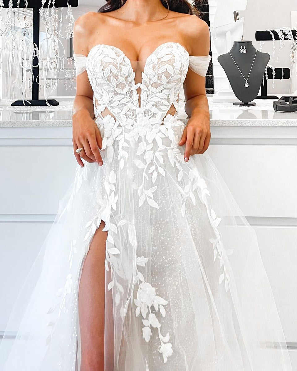 A Line Off the Shoulder Lace Tulle Long Wedding Gown Bridal Dress Beach Wedding UQW0038