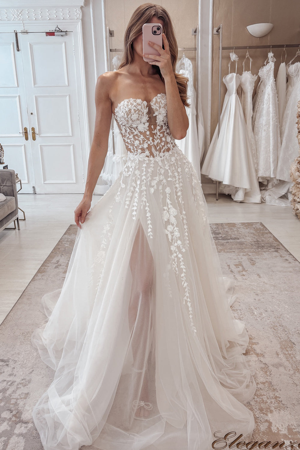 A Line Sweetheart Tulle Wedding Dress with Appliques AB26063016