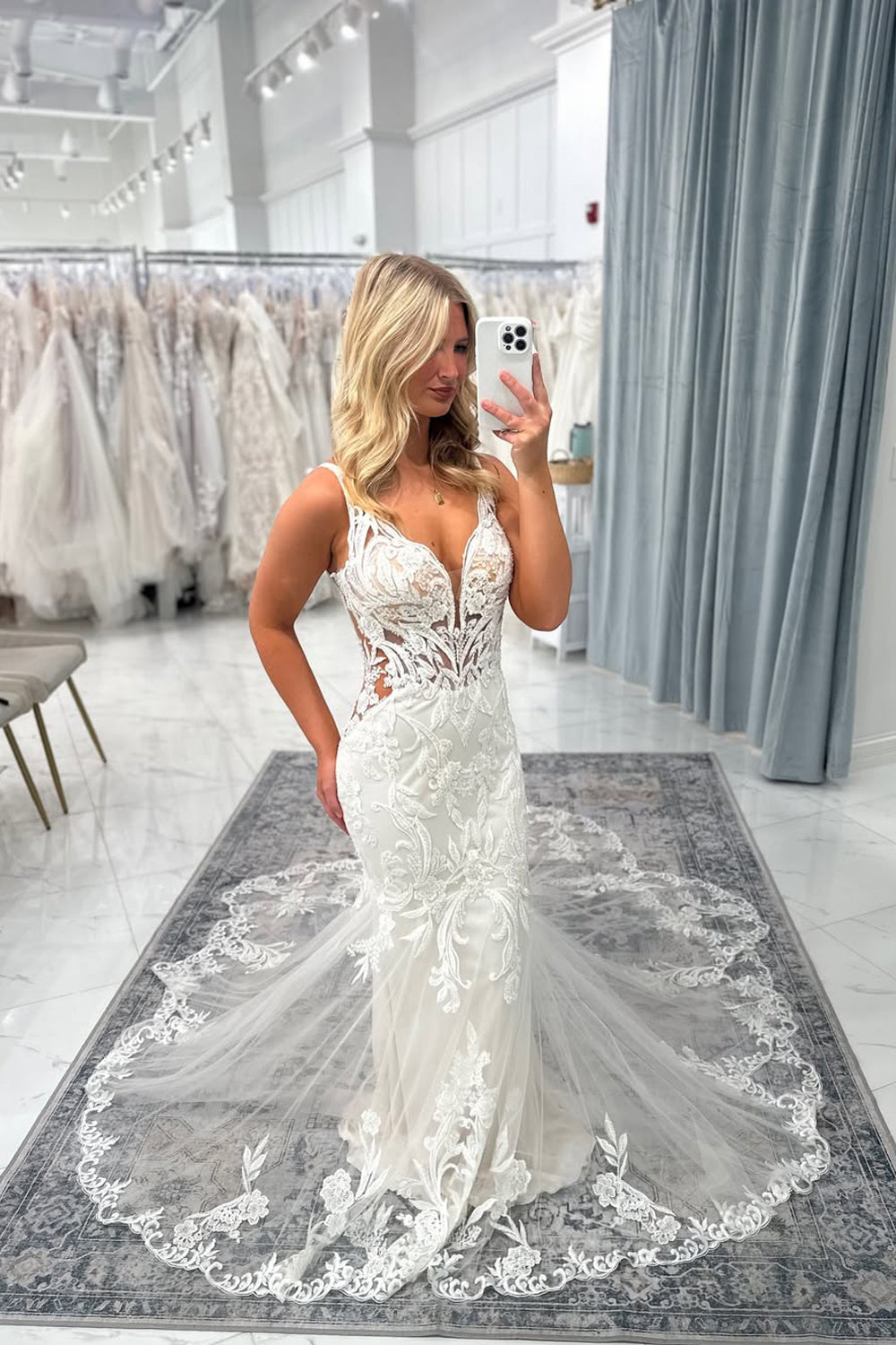 Elegant Mermaid V Neck Tulle Wedding Dress with Appliques AB25100104