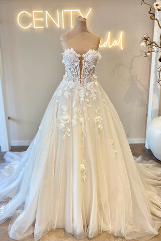 Bohemian A Line Sweetheart Tulle Long Wedding Dress with Appliques AB25100603