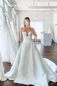 Elegant Ball Gown Sweetheart Neck Satin Wedding Dresses AB102306