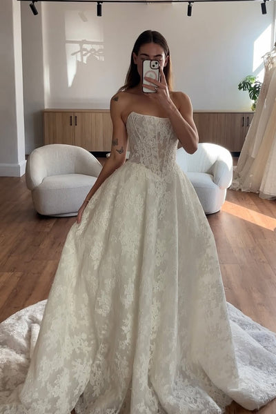 Gorgeours Vintage Lace Ball Gown Strapless Wedding Dress AB26061503