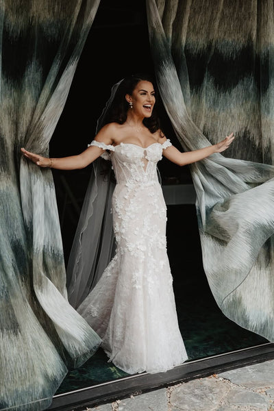 Bohemian Fashion Mermaid Off the Shoulder Lace Wedding Dress AB25093004