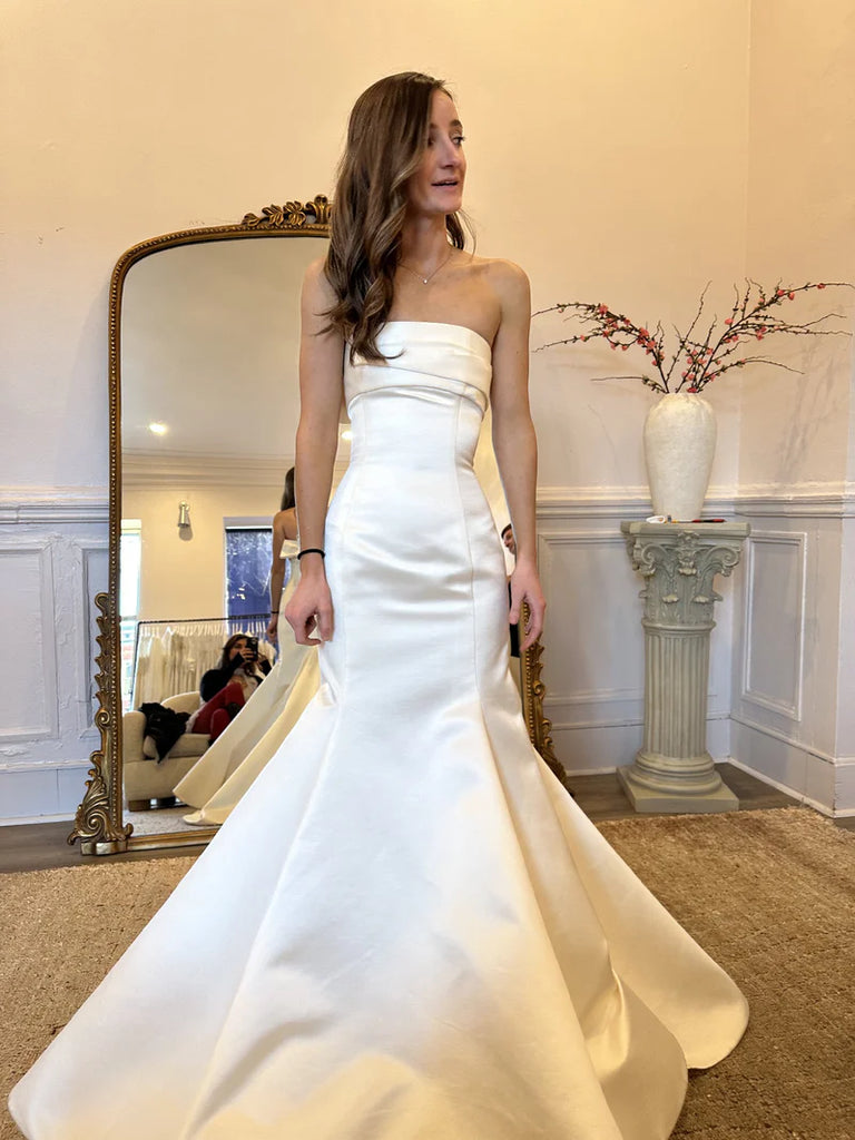 Chic Mermaid Strapless Satin Long Bridal Dresses AB24110607 – Anniebride Chic Mermaid Strapless Satin Long Bridal Dresses AB24110607 – Anniebride