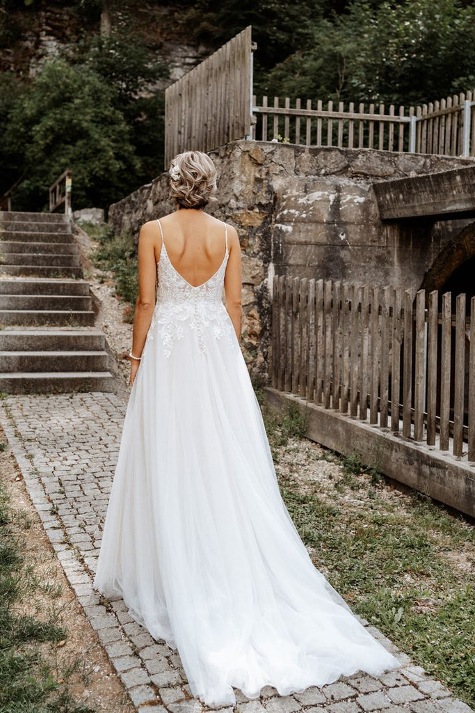 Bohemian Fairy A Line V Neck Tulle Long Beach Wedding Dresses with Appliques AB24102202 Anniebride Bohemian Fairy A Line V Neck Tulle Long Beach Wedding Dresses with Appliques AB24102202 Anniebride