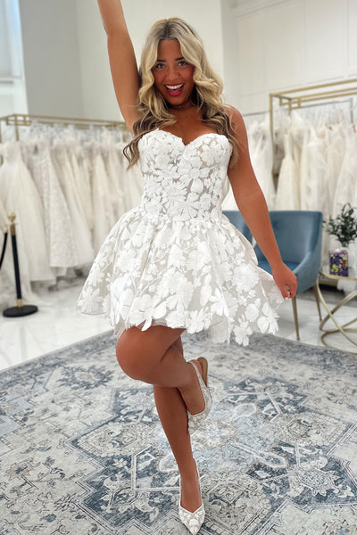 A Line Sweetheart Lace Short Wedding Dress AB26081009