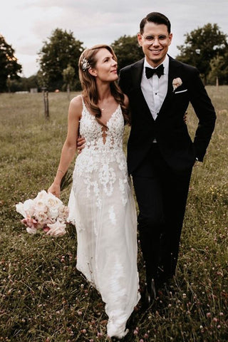 Charming A Line V Neck Tulle Bohemian Wedding Dresses with Appliques AB081538