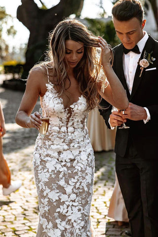 Luxurious Mermaid V Neck Lace Wedding Dresses VK25052840