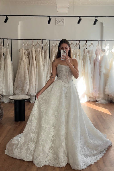 Gorgeours Vintage Lace Ball Gown Strapless Wedding Dress AB26061503