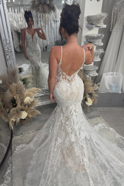 Stunning Mermaid V Neck Lace Wedding Dress with Appliques AB26012913