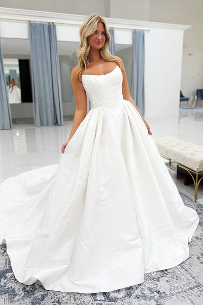 Ball Gown Scoop Neck Heavy Satin Wedding Dress with Appliques AB05060201
