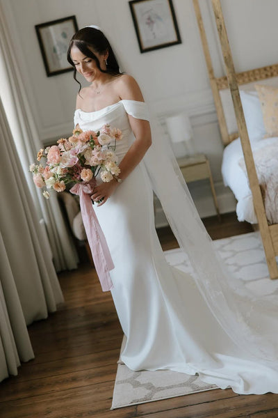 Mermaid Sweetheart White Satin Wedding Dresses with Detachable Sleeves AB25092304