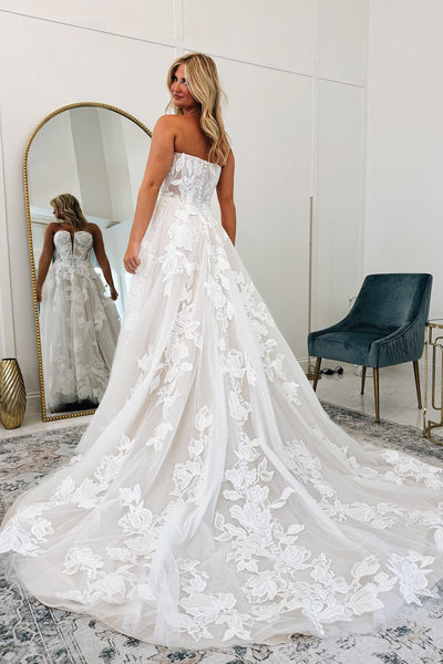 Fairy A Line Long Sleeves White Tulle Wedding Dress with Appliques AB25071101