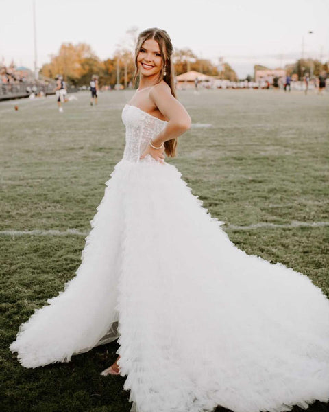 Sweet Ball Gown Strapless White Tulle Prom Dresses with Slit AB082804