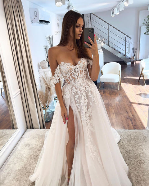 Gorgeous A Line Sweetheart Tulle Wedding Dresses with Appliques AB090807